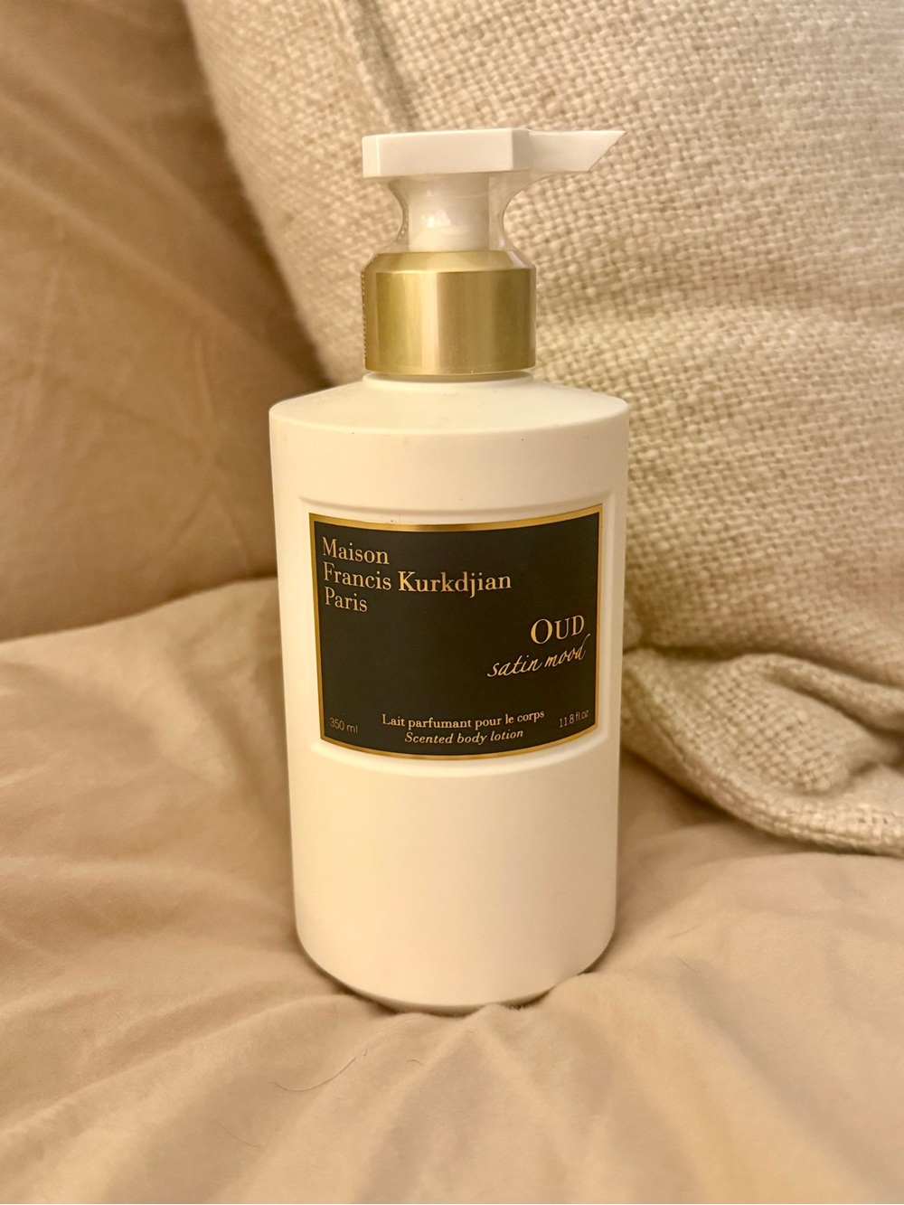 . Maison Francis Kurkdjian OUD Satin Mood Lotion - Cream & Gold Label